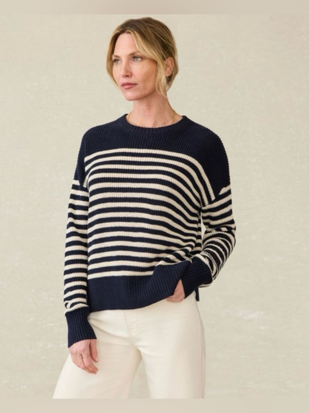Miramar Linen Crewneck in Lighthouse Point - Picture 2 of 9